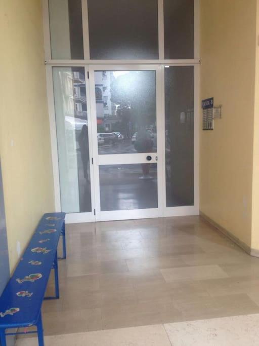 Comodo Appartamento A Pochi Metri Dal Mare Μπιμπιόνε Εξωτερικό φωτογραφία